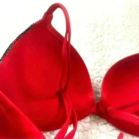 Victoria’s Secret Very Sexy Red Pad Push Up Lace Removable Straps Bra Size 32D - Picture 8 of 13